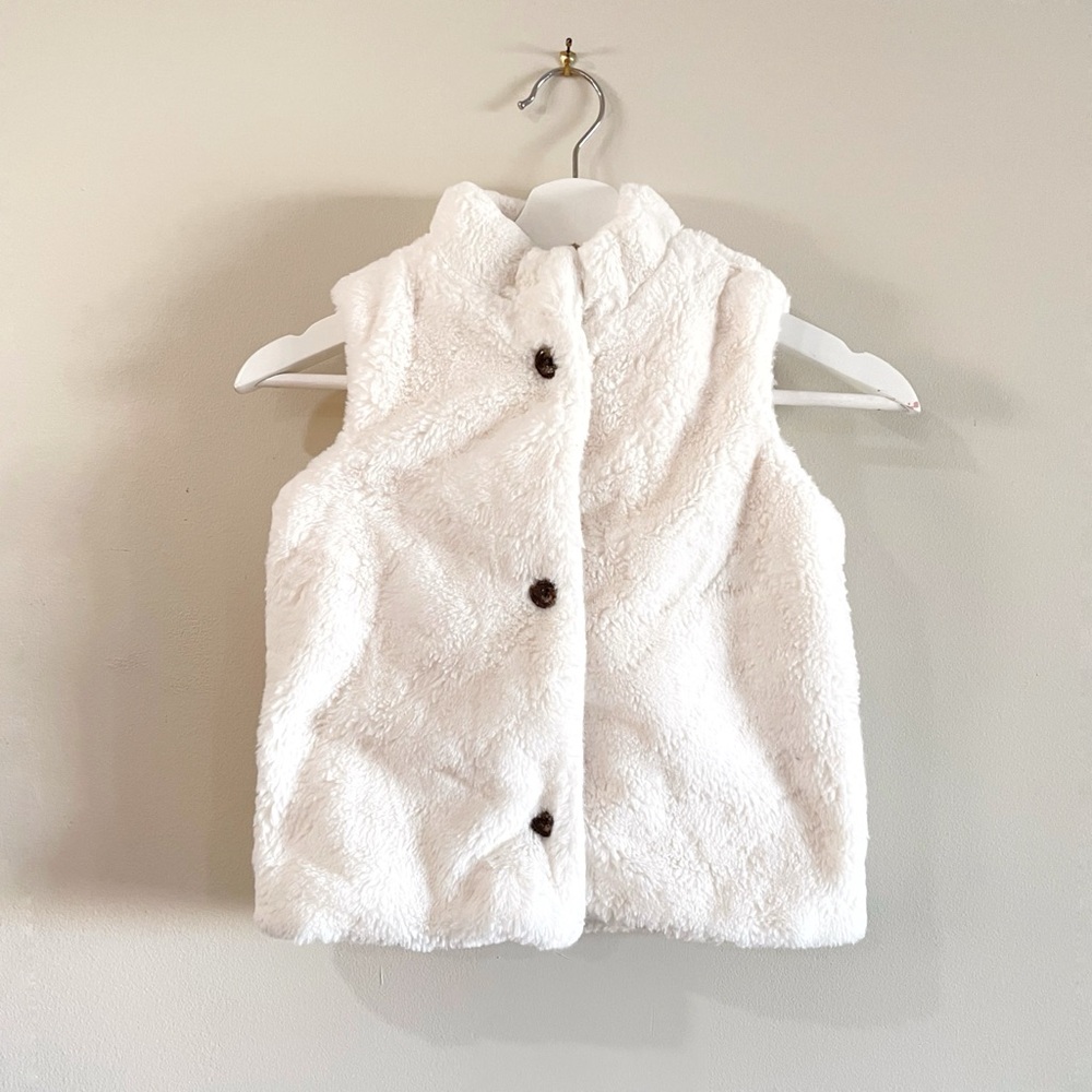 Hanna Andersson Girls Faux Fur Vest Size 5 White Sherpa Cozy Winter Layer